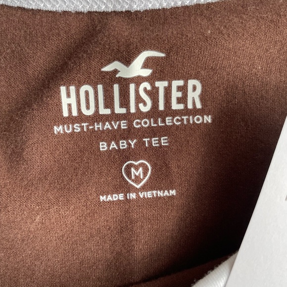 Hollister Baby Tee - Picture 3 of 4